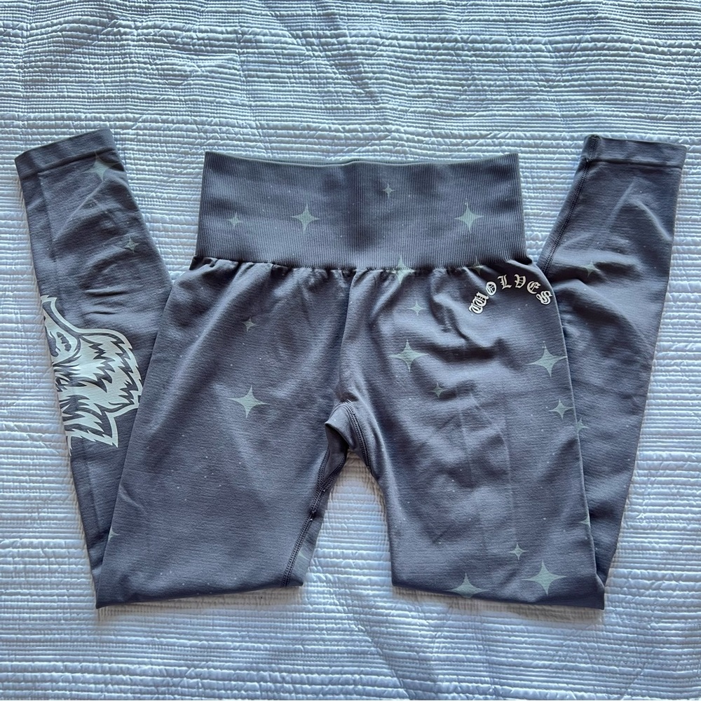 EUC Darc Sport Medium “Everson Seamless” in Purple Stone Starry Night Leggings